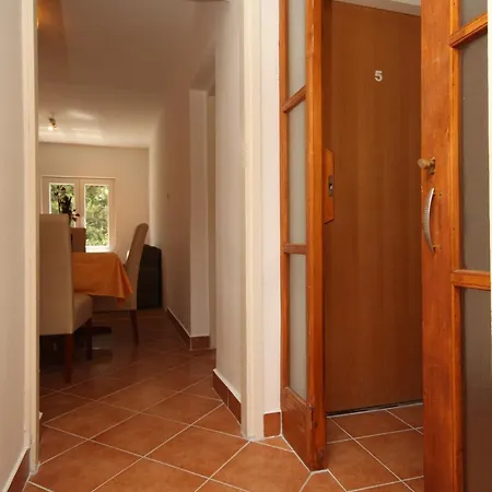 Apartments By The Sea Tisno, Murter - 5130