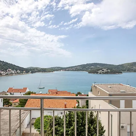 Apartments By The Sea Tisno, Murter - 5130 Apartment *