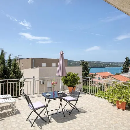 Appartement By The Sea Tisno, Murter - 5130