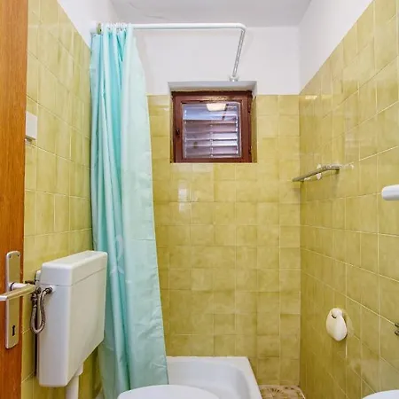Apartments By The Sea Tisno, Murter - 5130