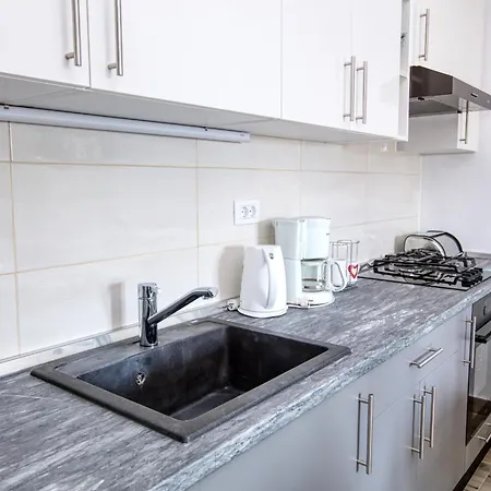 Apartments By The Sea Tisno, Murter - 5130 Apartment *