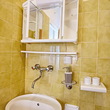 Apartments By The Sea Tisno, Murter - 5130 Apartment *