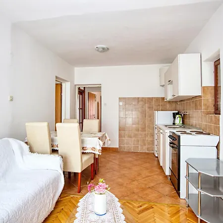 Appartement By The Sea Tisno, Murter - 5130 Tisno