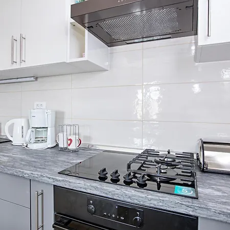 Apartments By The Sea Tisno, Murter - 5130 Tisno