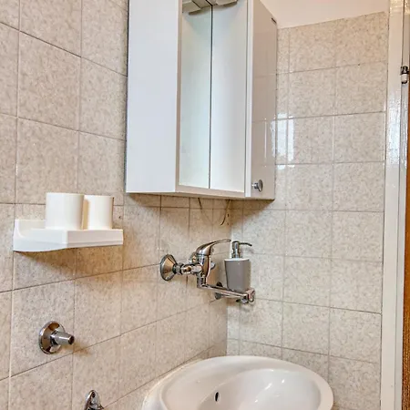 Appartement By The Sea Tisno, Murter - 5130 Tisno