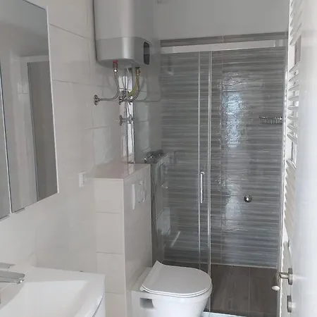 Apartman Apartments By The Sea Tisno, Murter - 5130