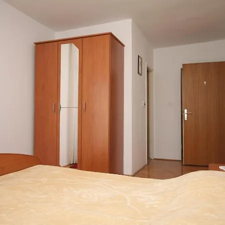 アパート By The Sea Tisno, Murter - 5130 *