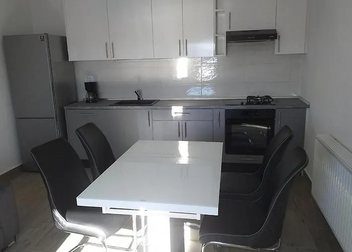 By The Sea Tisno, Murter - 5130 ティスノ