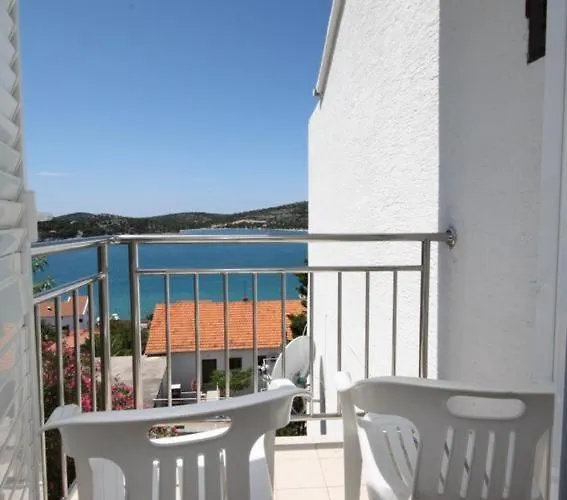 By The Sea Tisno, Murter - 5130 *